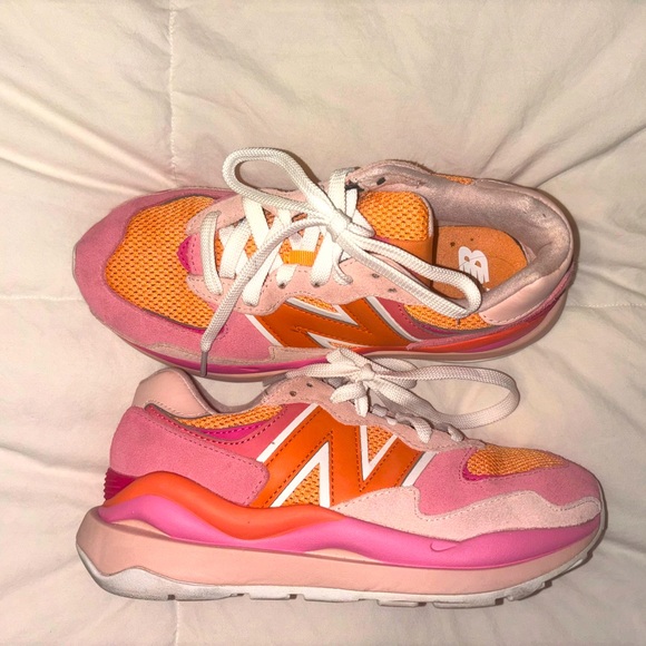 New Balance Shoes - New Balance Women 57/40 Valentine’s Day Pink